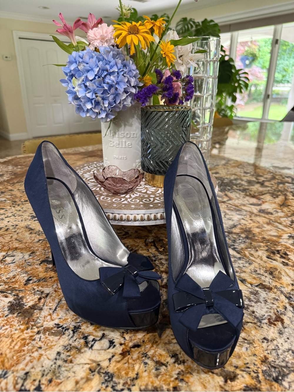 Guess Peep-Toe Bow Platform Pumps Navy 8.5